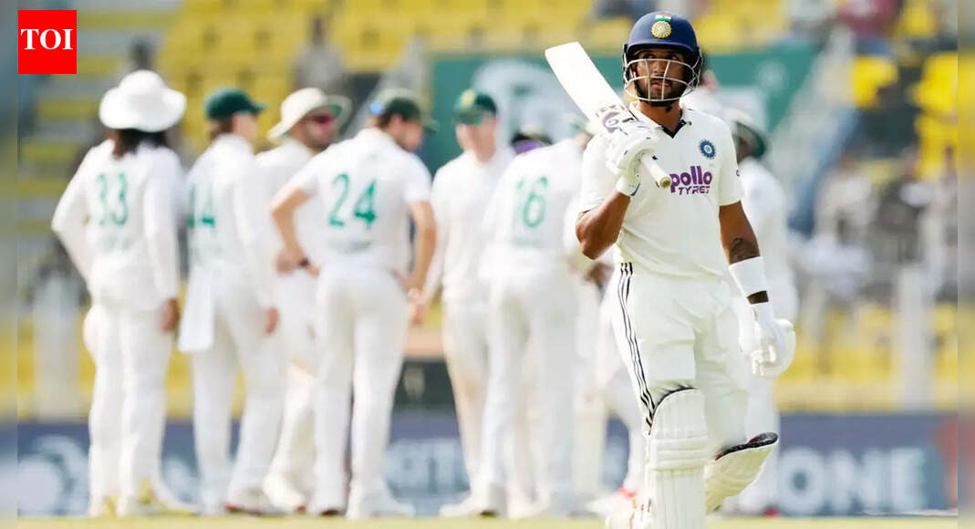 IND vs SA LIVE: Ravindra Jadeja departs; India on the mat vs South Africa