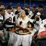 Bengals have crazy Thanksgiving turkey-leg post-win celebration