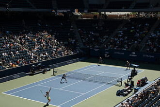 Sources: AD (calf) returning to Mavs vs. Lakers