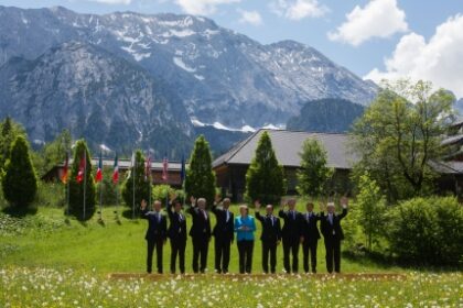 Josh Allen sets NFL record as Bills thump Steelers