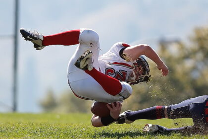 'Absolutely ridiculous' catch in NFL plays of the week