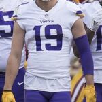 Steelers claim Adam Thielen on waivers