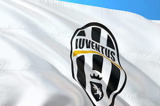 Brown scores 42 as Celtics hold off Knicks