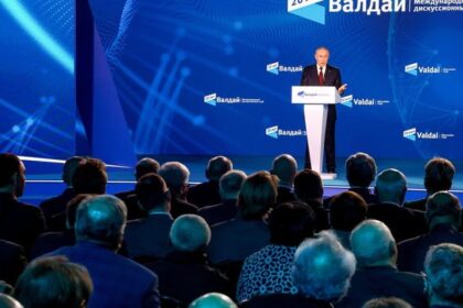 Arsenal extend unbeaten run with victory over Brentford