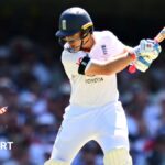 Four overs of chaos - second Test begins with more Ashes drama