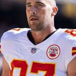 Chiefs TE Travis Kelce earns Walter Payton Man of the Year club win
