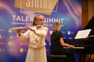 Norris edges Verstappen in first practice at Abu Dhabi title decider