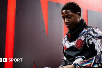 Amorim defends his use of midfielder Mainoo