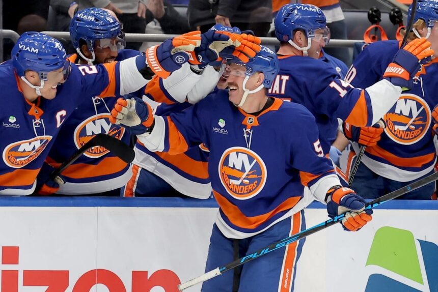 NHL roundup: Islanders end Avalanche's 17-game point streak