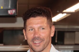 Ky Carlin: Injury report for today against the Bucks: …