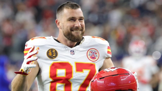 Travis Kelce’s Chiefs Playoff Hopes Tumble After Loss Against Texans