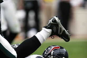 Saquon Barkley might have to save the Eagles' 2025 season. Here's why he hasn't been able to yet