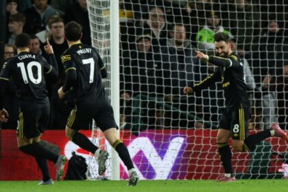 Man Utd back on track after Fernandes inspires Wolves rout