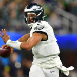 Jalen Hurts' 5-turnover game gives Cowboys pulse in NFC Playoff Picture