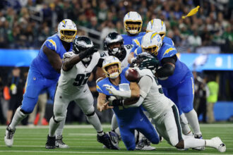 Instant analysis of Eagles shocking 22-19 overtime loss to Chargers