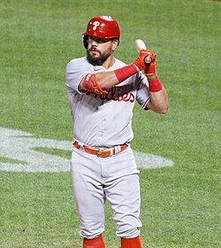 Sources: Schwarber back to Phils on $150M deal