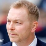 Hoy breaks leg in 'worst' crash of his life