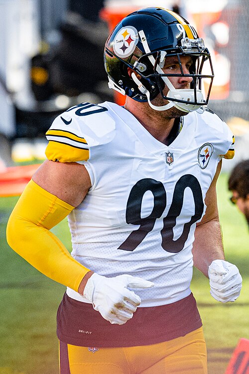 Steelers star LB T.J. Watt hospitalized with lung issue
