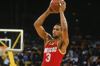 Houston Rockets jersey history No. 3 - Derrick Chievous (1988-90)