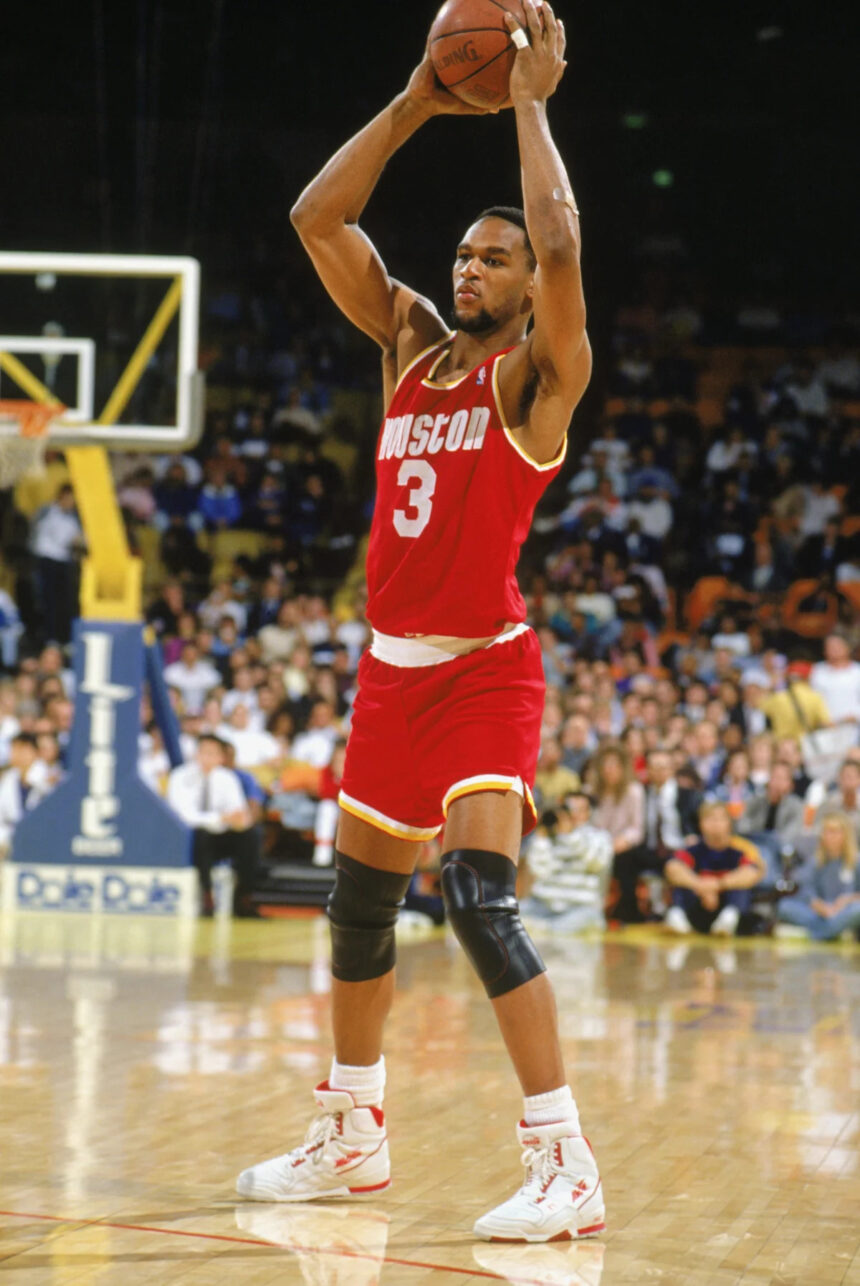 Houston Rockets jersey history No. 3 - Derrick Chievous (1988-90)