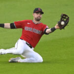 Royals sign free agent OF Lane Thomas to 1/$5.25M deal