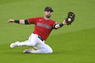 Royals sign free agent OF Lane Thomas to 1/$5.25M deal