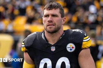 Steelers' Watt suffers partially collapsed lung after dry needle session