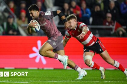 Late tries help Munster defeat stubborn Gloucester