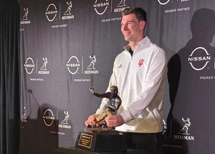 Fernando Mendoza Heisman speech: Indiana football QB thanks mom, grandparents