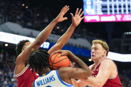 Passive offense the downfall of Indiana basketball's return to archrival Kentucky