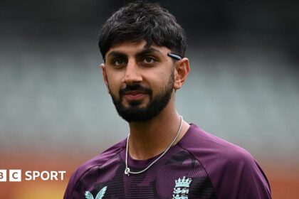 England overlook Bashir for crucial Ashes Test