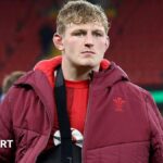 Wales captain Morgan to join Gloucester