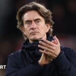 What fans, insiders and stats say about embattled Frank