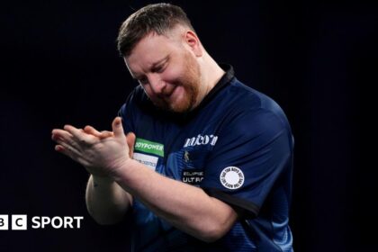 Menzies punches drinks table after Worlds loss