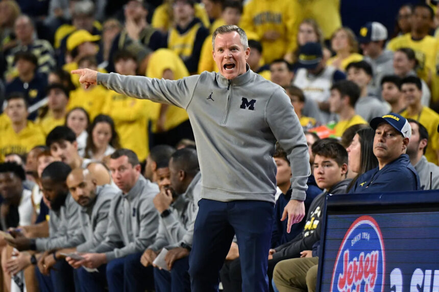 Michigan remains atop USA TODAY Sports Coaches Poll at 10-0