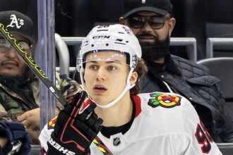Blackhawks C Connor Bedard (upper body) shelved until January