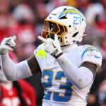 Tony Jefferson apologizes for flipping off crowd after his ejection