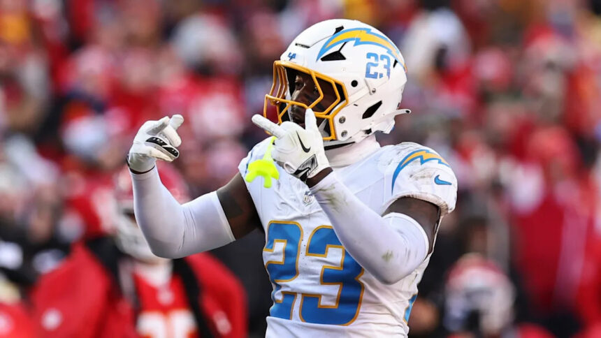 Tony Jefferson apologizes for flipping off crowd after his ejection