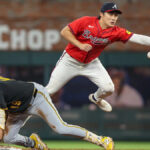 Infielder Ha-Seong Kim returns to Braves on 1-year, $20 million contract