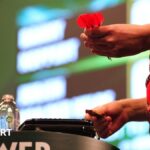 Darts player creates buzz with wasp spray on stage