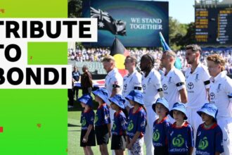 Australia and England pay tribute to victims of Bondi beach shooting