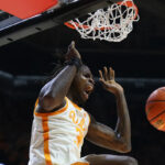 Tennessee defeats Louisville basketball in top 25 matchup