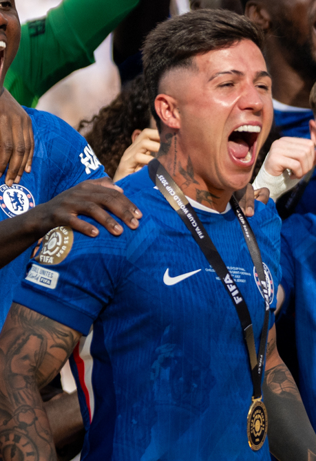 Starmer urges Abramovich to transfer £2.5bn from Chelsea sale to Ukraine