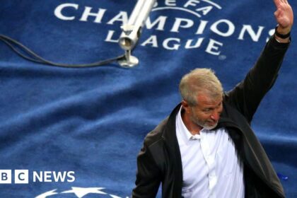 Starmer tells Abramovich to 'pay up now' or face court