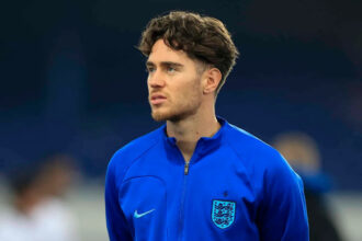 Everton face race to sign championship star