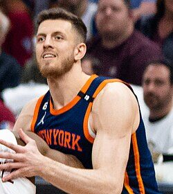 Sources: Knicks will not hang Cup banner at MSG