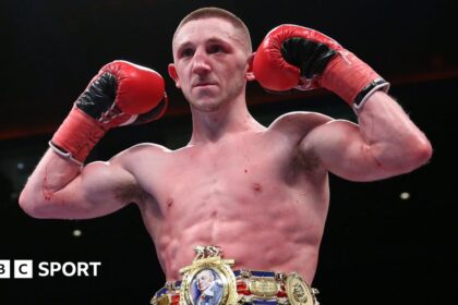 Dickens' world title defence against Tsutsumi off