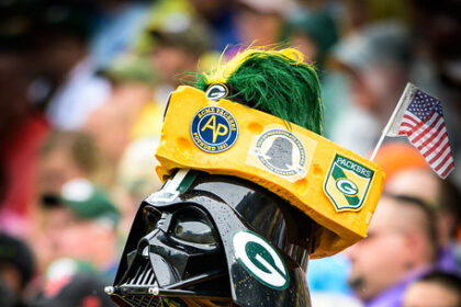 Green Bay's Gottlieb taking break from radio show