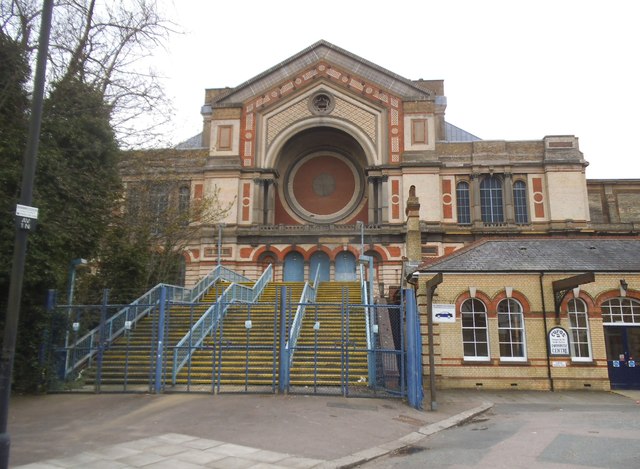 'Under the radar' Sherrock relishing bid to end 'frustrating' Ally Pally run