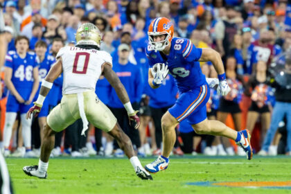 Florida football TE Hayden Hansen will enter NCAA transfer portal